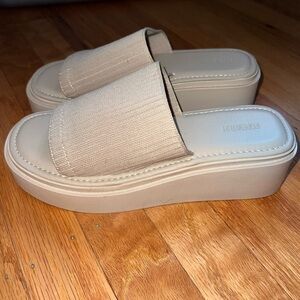 Forever 21 Cream Platform Slides